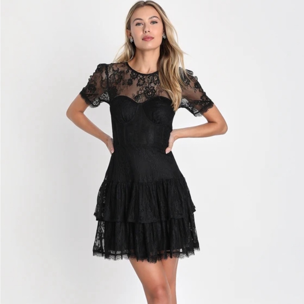 NWT Lulus Lace Tiered Bustier Dress